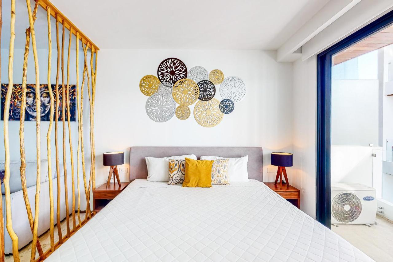 Отель Menesse Midtown 2 Unit 208 Плая-дель-Кармен Экстерьер фото