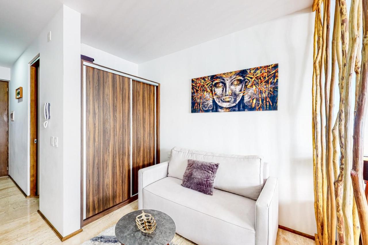 Отель Menesse Midtown 2 Unit 208 Плая-дель-Кармен Экстерьер фото