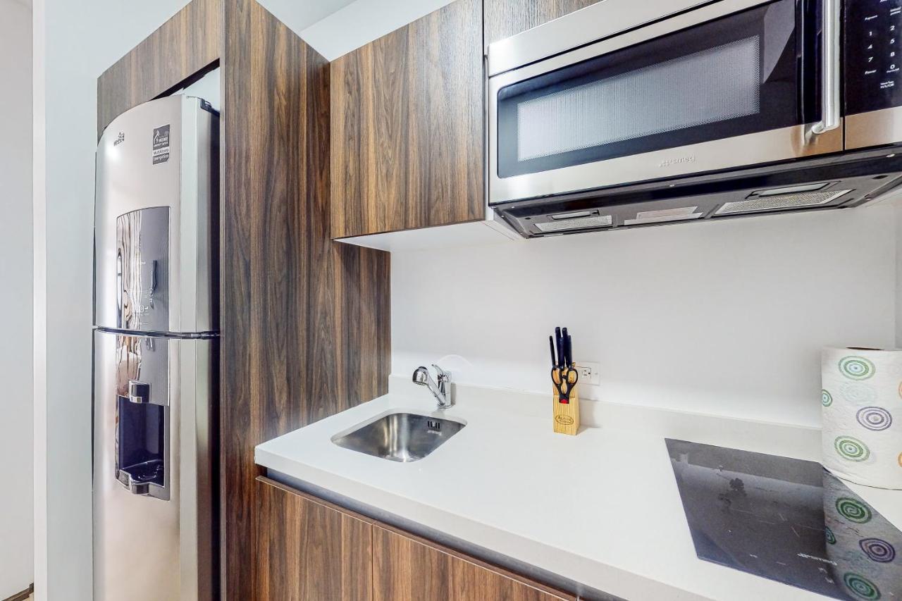 Отель Menesse Midtown 2 Unit 208 Плая-дель-Кармен Экстерьер фото